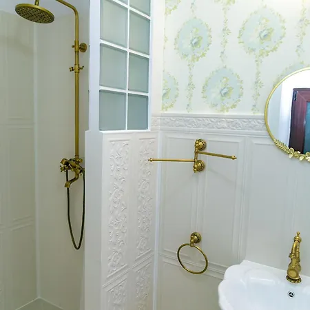 Magnolia 3* فاما فيكي